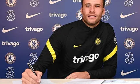 CHÍNH THỨC! Chelsea công bố tân binh đầu tiên