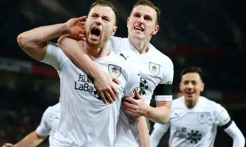 CHÍNH THỨC: Quá vũ bão, CLB Premier League gia hạn sao đắt giá nhất lịch sử