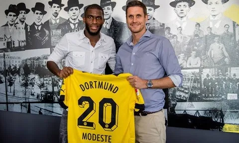 CHÍNH THỨC: Dortmund công bố tân binh thứ 8