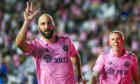 CHÍNH THỨC: Higuain giải nghệ