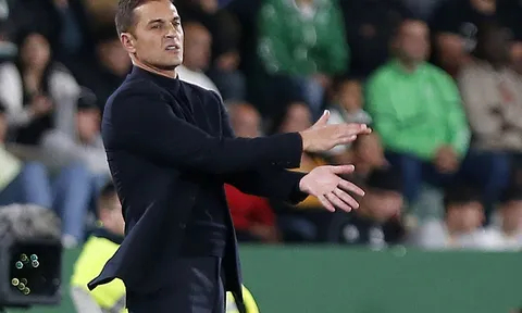 CHÍNH THỨC: HLV La Liga đầu tiên mất việc