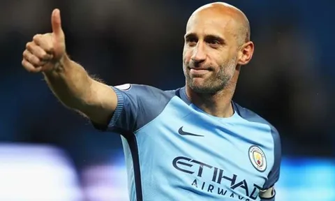 CHÍNH THỨC! Huyền thoại Man City tuyên bố giải nghệ