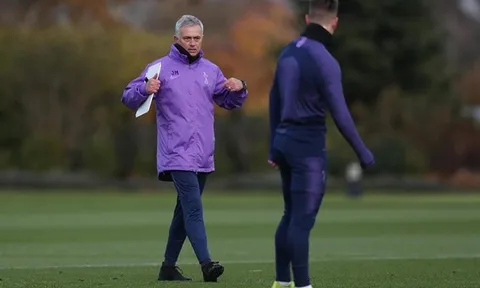 CHÍNH THỨC: Jose Mourinho đón thêm 2 'viện binh' cực chất