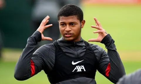 CHÍNH THỨC! Liverpool bán đi "báu vật" với mức phí khủng