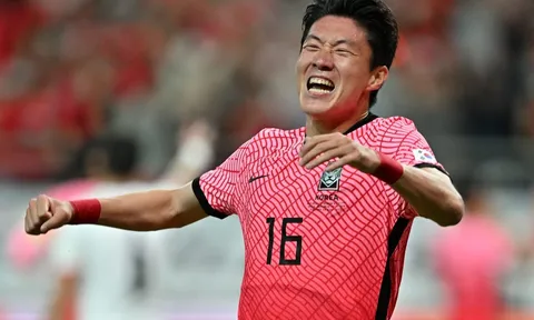 CHÍNH THỨC: Nottingham Forest công bố tân binh thứ 17