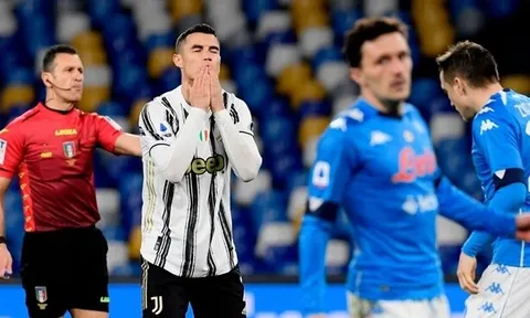 CHÍNH THỨC! Quá lằng nhằng, trận Juventus - Napoli lại bị hoãn