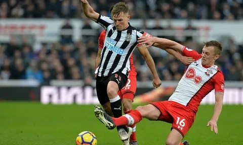 CHÍNH THỨC! Trận Premier League thứ 2 bị hoãn trong năm 2022