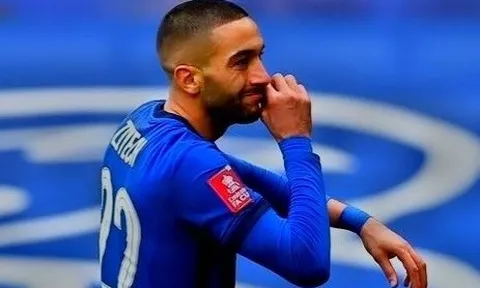 CHOÁNG! Admin Chelsea mắc sai lầm khó tin