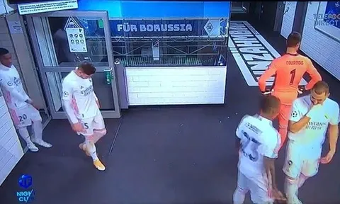 CHOÁNG! Bị dẫn bàn thất vọng, Benzema xúi Mendy cô lập đồng đội