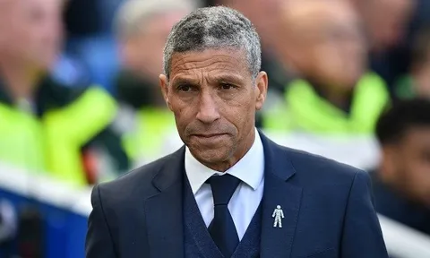 Tính thay ''thuyền trưởng'', đội bét bảng Premier League lên danh sách ứng viên