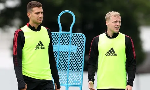 Chữ ký 34 triệu bảng giúp Man Utd giải quyết tương lai 3 cầu thủ