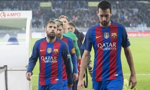 Chủ tịch Barca thanh trừng 2 công thần để giảm quỹ lương