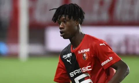 Chủ tịch lên tiếng, Man Utd thực sự đang tìm người thay thế Pogba?