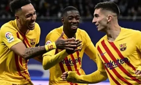 Chứng kiến Barca khởi sắc, Aguero bày tỏ cảm xúc