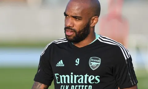 Chuyên gia khuyên Arsenal không gia hạn hợp đồng với 1 ngôi sao