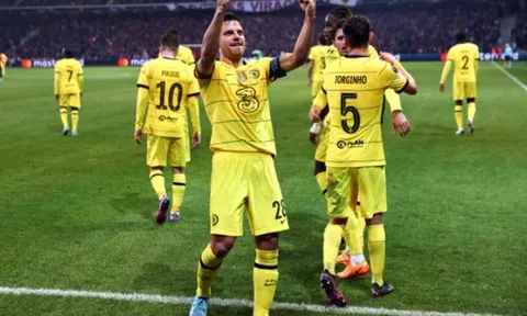 Chuyển hóa đỉnh cao, Chelsea vào tứ kết Champions League