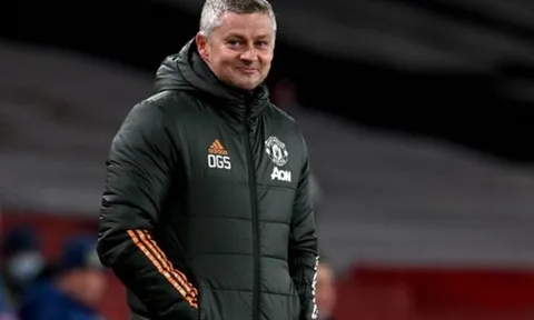 Chuyển nhượng Man Utd: Định đoạt vụ Trippier; Tân binh kiểm tra y tế
