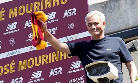 Chuyển nhượng Man Utd: Mourinho tái hợp trò cũ; Pogba bị ông lớn thuyết phục