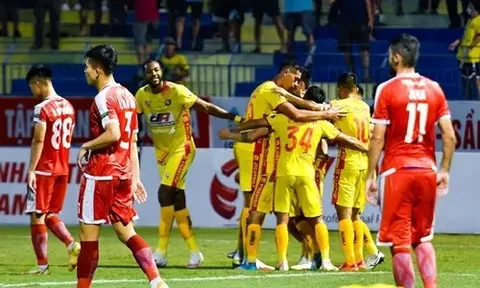 CLB Viettel lại thua vì bàn phản lưới