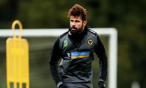 Clip 90 giây của Diego Costa khiến HLV Wolves khó xử