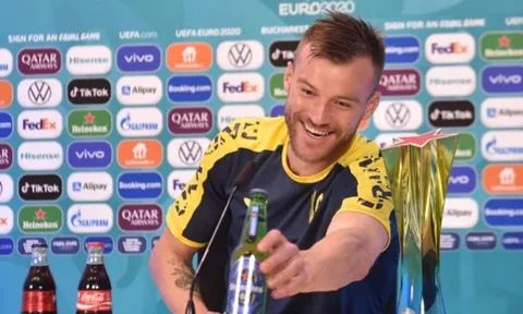 "Coca-Cola và Heineken, hãy liên hệ tôi!"