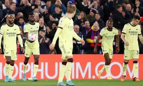 Cơn ác mộng ập đến với Arsenal sau thảm bại trên sân Crystal Palace