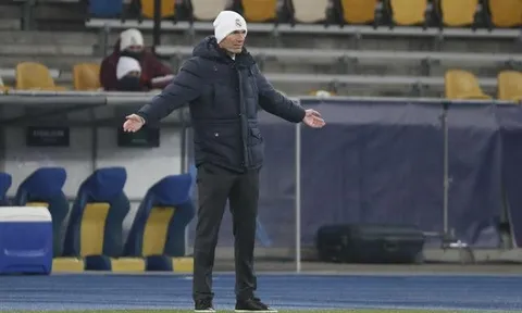 Còn tác dụng làm “mồi nhử”, Real sẽ không sa thải HLV Zidane