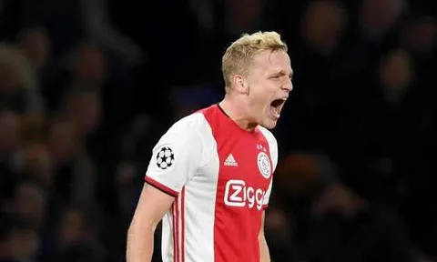 Con trai hoàn tất kiểm tra y tế, cha của De Beek vui mừng thấy rõ