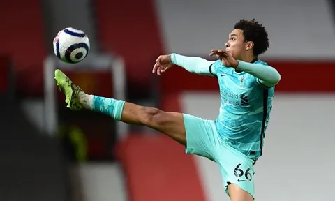 Công thủ toàn diện san phẳng Old Trafford, công bằng nào cho 'kẻ bị bỏ rơi'?