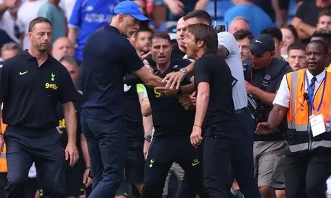 Conte chế nhạo Tuchel