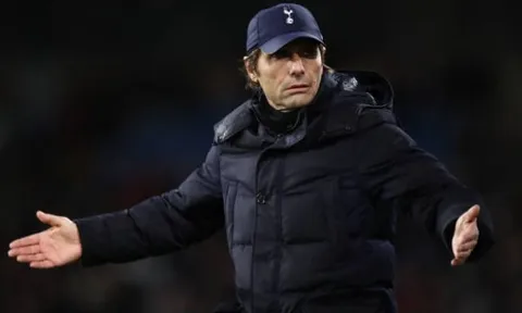 Conte gửi thông điệp đến NHM Spurs sau trận thua Burnley