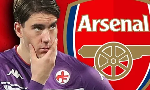 Conte trả lời câu hỏi phi vụ Arsenal mua Vlahovic