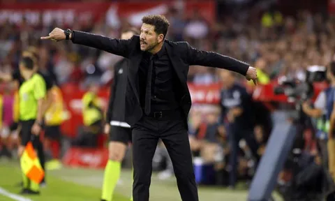 Costa bỏ lỡ 2 bàn thắng khó tin, đây là phản ứng của thuyền trưởng Simeone
