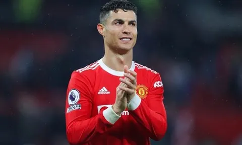 Roy Keane đã dự đoán Ronaldo ghi bao nhiêu bàn cho Chelsea