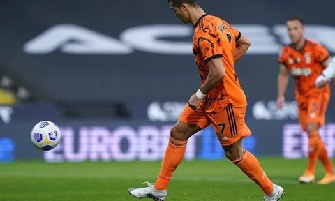 Tỏa sáng ngay khi trở lại, Ronaldo gửi thông điệp đanh thép
