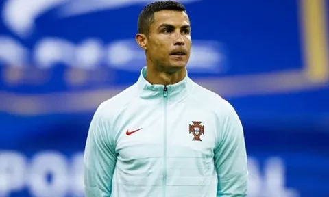 CHÍNH THỨC: Ronaldo nhiễm COVID-19, Bồ Đào Nha gặp khó
