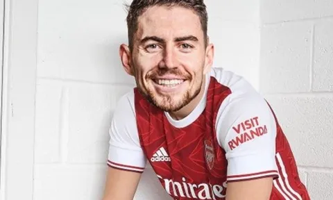 Cười té khói với loạt ảnh chế Arsenal thắng Chelsea