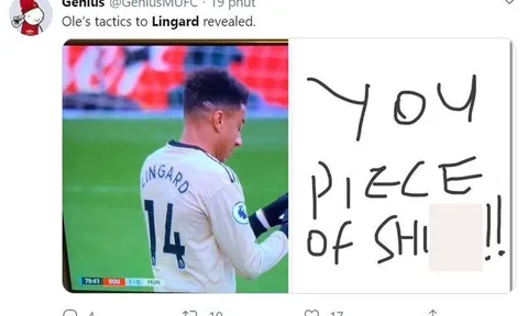 Cười vỡ bụng với loạt ảnh chế Solskjaer trao tờ giấy cho Lingard