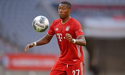 Cựu chủ tịch Bayern tức điên: "Người đại diện của cầu thủ đó là kẻ hám tiền"