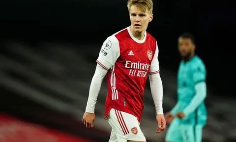 Cựu Pháo thủ dự đoán cơ hội giữ chân Odegaard của Arsenal