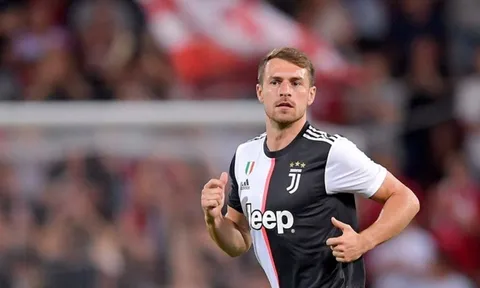 Cựu sao Arsenal quyết tâm rời Juventus