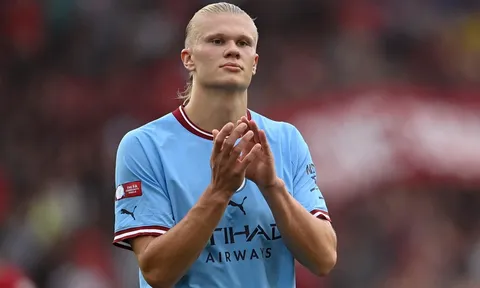 Cựu tiền đạo Man City: 'Haaland chưa thể hiện hết 50% năng lực'