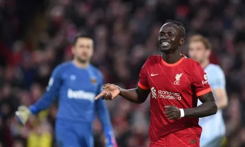 Thống kê hoàn hảo, Mane giúp Liverpool áp sát Man City