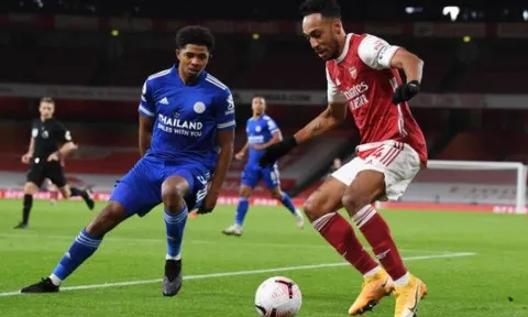 Giành 3 điểm, tân binh Leicester lập tức gửi thông điệp đến Aubameyang