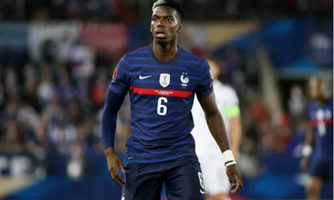 Đã đến lúc Solskjaer cho Pogba nghỉ ngơi và trao cơ hội cho Van de Beek