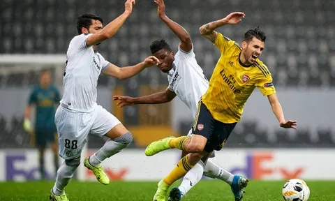 Đá như mơ ngủ, Arsenal đứt luôn chuỗi trận toàn thắng ở cúp châu Âu