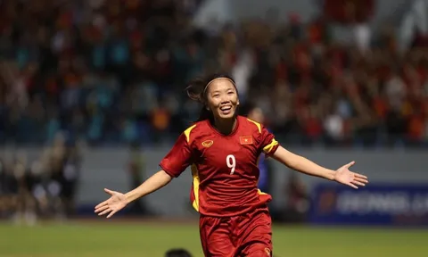 Đá ở châu Âu, Huỳnh Như nhận lương thấp hơn cầu thủ V-League