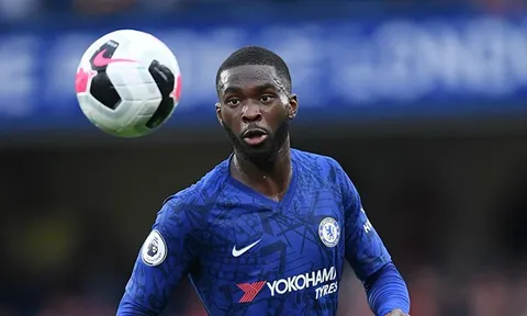 "Đá tảng" Chelsea: "Tôi từ chối tất cả lời chèo kéo để ở lại Stamford Bridge vì... "