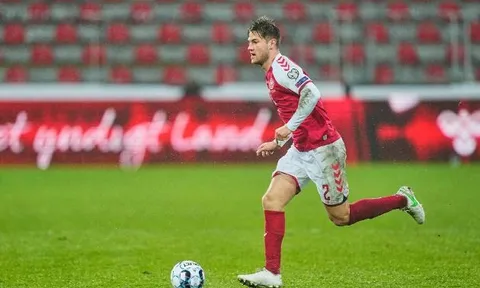 'Đá tảng' Đan Mạch có gì hay để Man Utd, Tottenham theo đuổi?