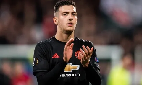 'Lấy lòng' Solskjaer, sao Man Utd gửi thông điệp đầy ẩn ý trên Twitter